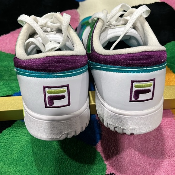 Brand new shoes for women custom made great for gym shopping and everyday - Picture 5 of 9